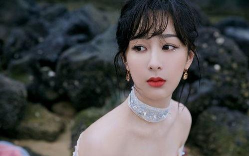 吃瓜少女爆料杨紫恋爱,吃瓜少女揭秘明星甜蜜瞬间